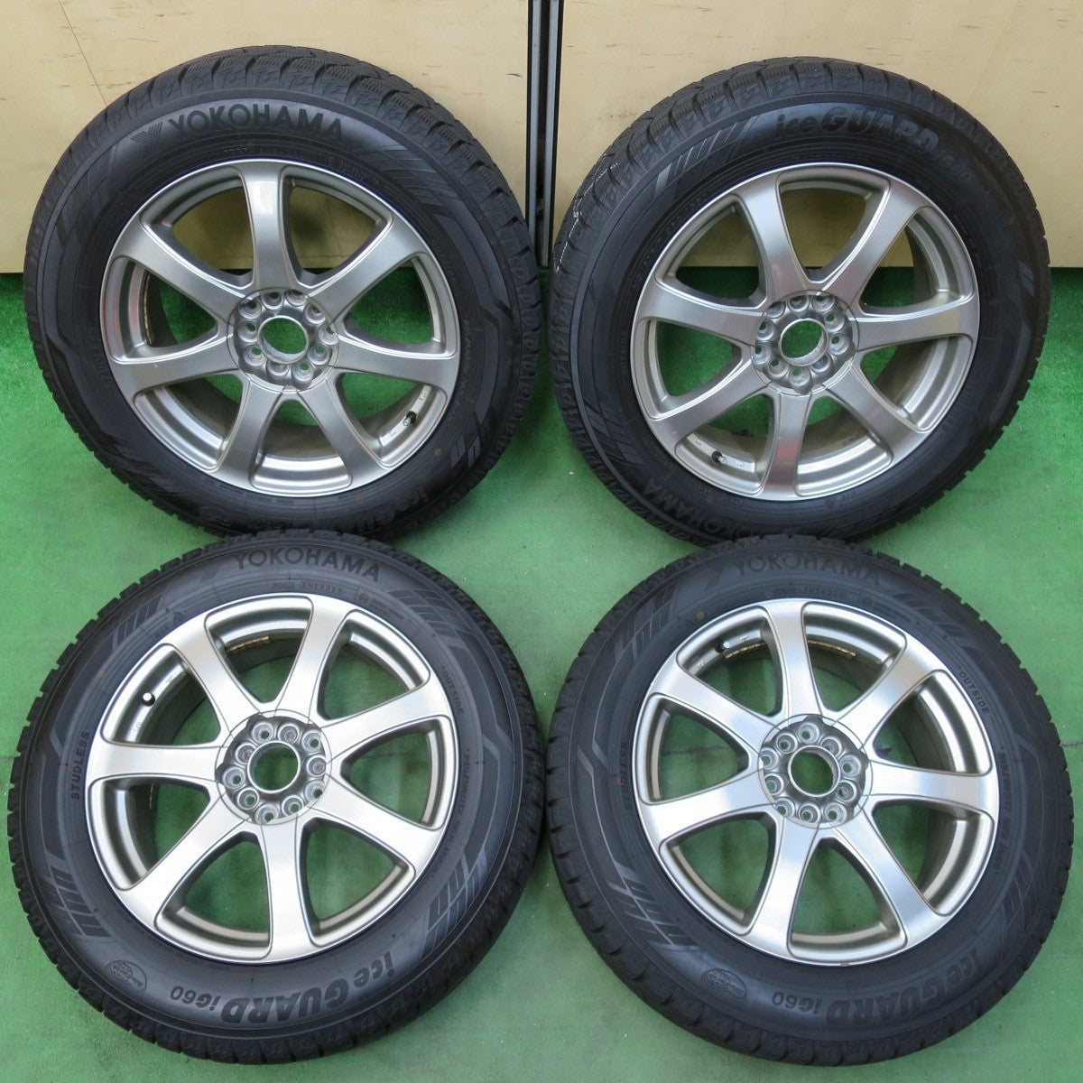 バリ溝!22年!9.5分★スタッドレス 215/60R17 ヨコハマ アイスガード iG60 社外 アルミ 17インチ PCD 100 114.3/5H マルチ★5010806イス