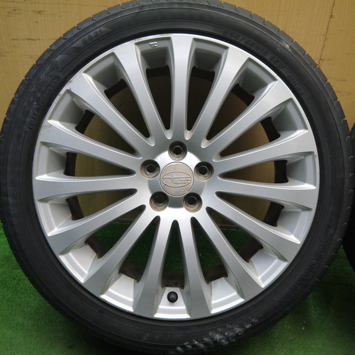 バリ溝!22年!8.5分★スバル レガシィ 純正 225/45R18 ヨコハマ エコス ES31 ケンダ Kuavela SL KR32 18インチ PCD100/5H★5061802Hノ