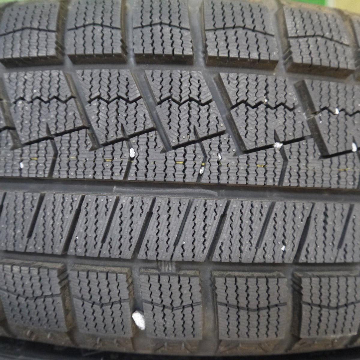 バリ溝!23年!ほぼ10分★スタッドレス 185/60R15 ネクセン WINGUARD ice2 SMACK ENKEI ヴァルキリー スマック エンケイ 15インチ PCD100/4H★6022008Hス