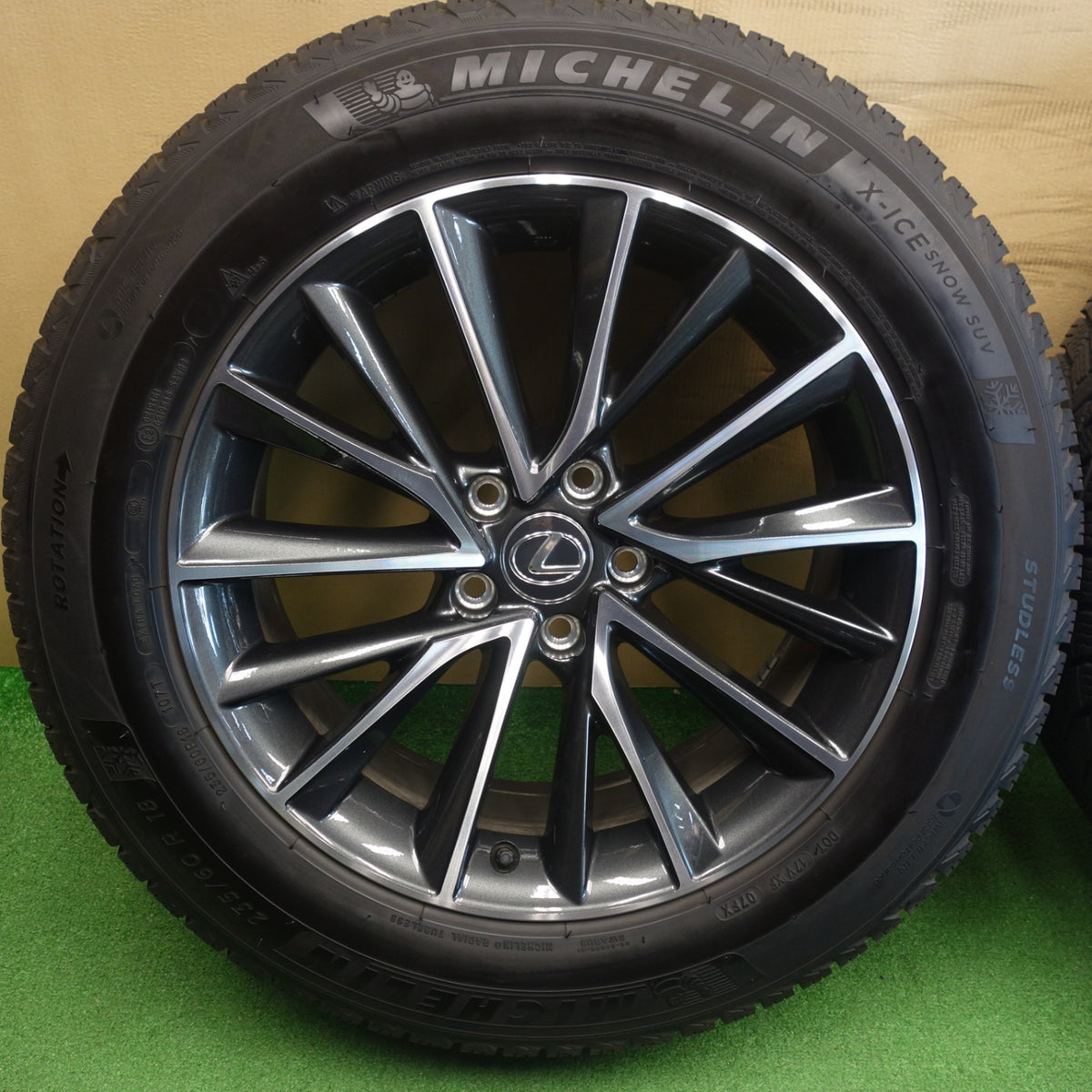 センサー付!バリ溝!23年!キレイ!9分★レクサス NX 純正 235/60R18 スタッドレス ミシュラン X-ICE SNOW SUV 18インチ PCD114.3/5H★6051101KTス