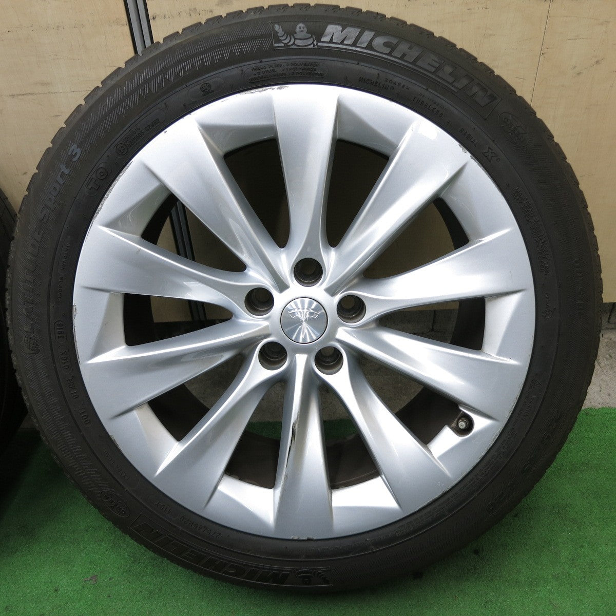 4本価格★テスラ モデルX 純正 255/45R20 275/45R20 ミシュラン LATITUDE Sport3 TO 20インチ PCD120/5H★5072903ナノ