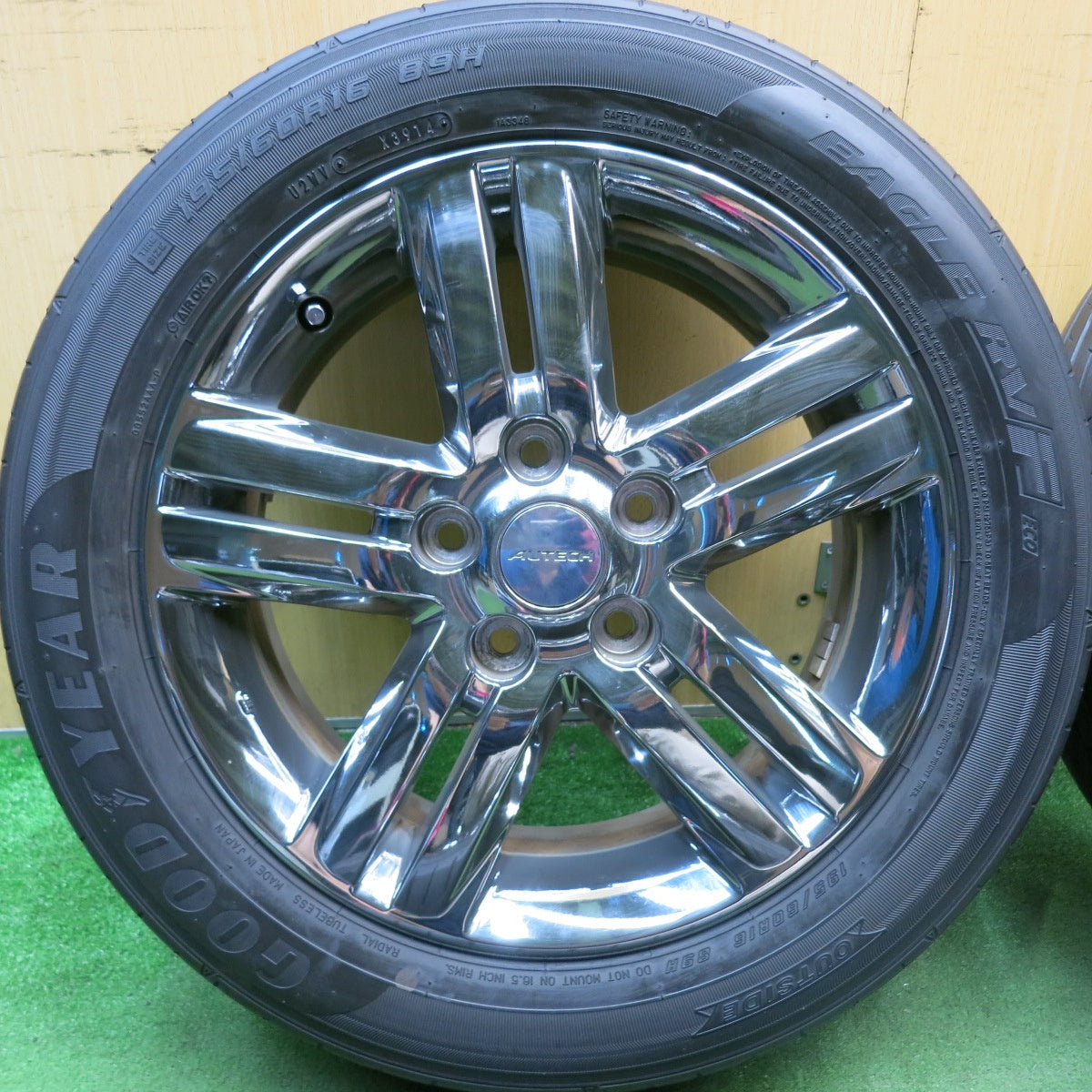 4本価格★日産 セレナ ライダー 純正 AUTECH 195/60R16 グッドイヤー イーグル RVF ECO オーテック 16インチ PCD114.3/5H★5091109HAノ