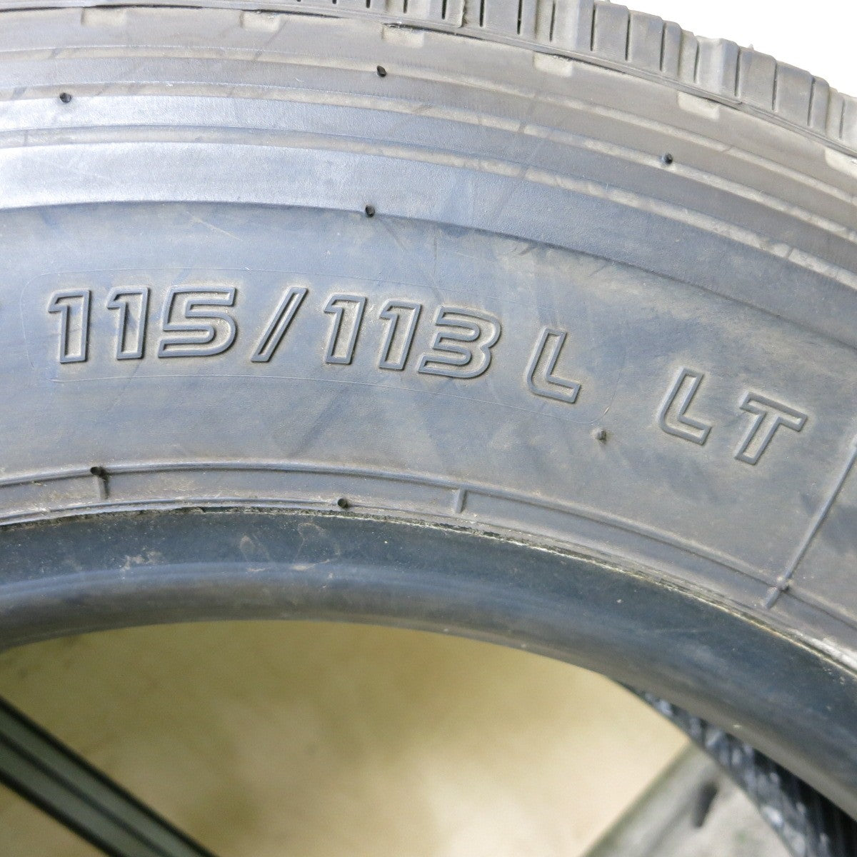 未使用!22年!1本★トラック タイヤ 205/70R17.5 115/113L トーヨー デルベックス M134 DELVEX 17.5インチ★5063001ナノタ