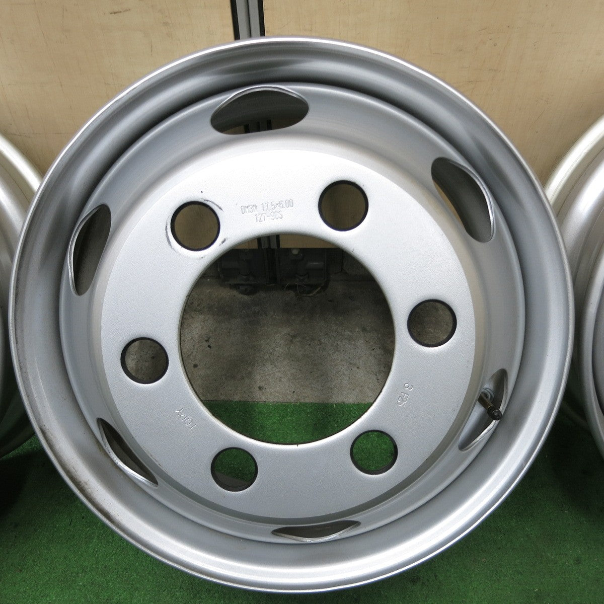 キレイ!6本★トラック TOPY スチール ホイール DM3N 17.5×6.00 127-9CS 17.5インチ トピー PCD222.25/6H★5101102ナホ