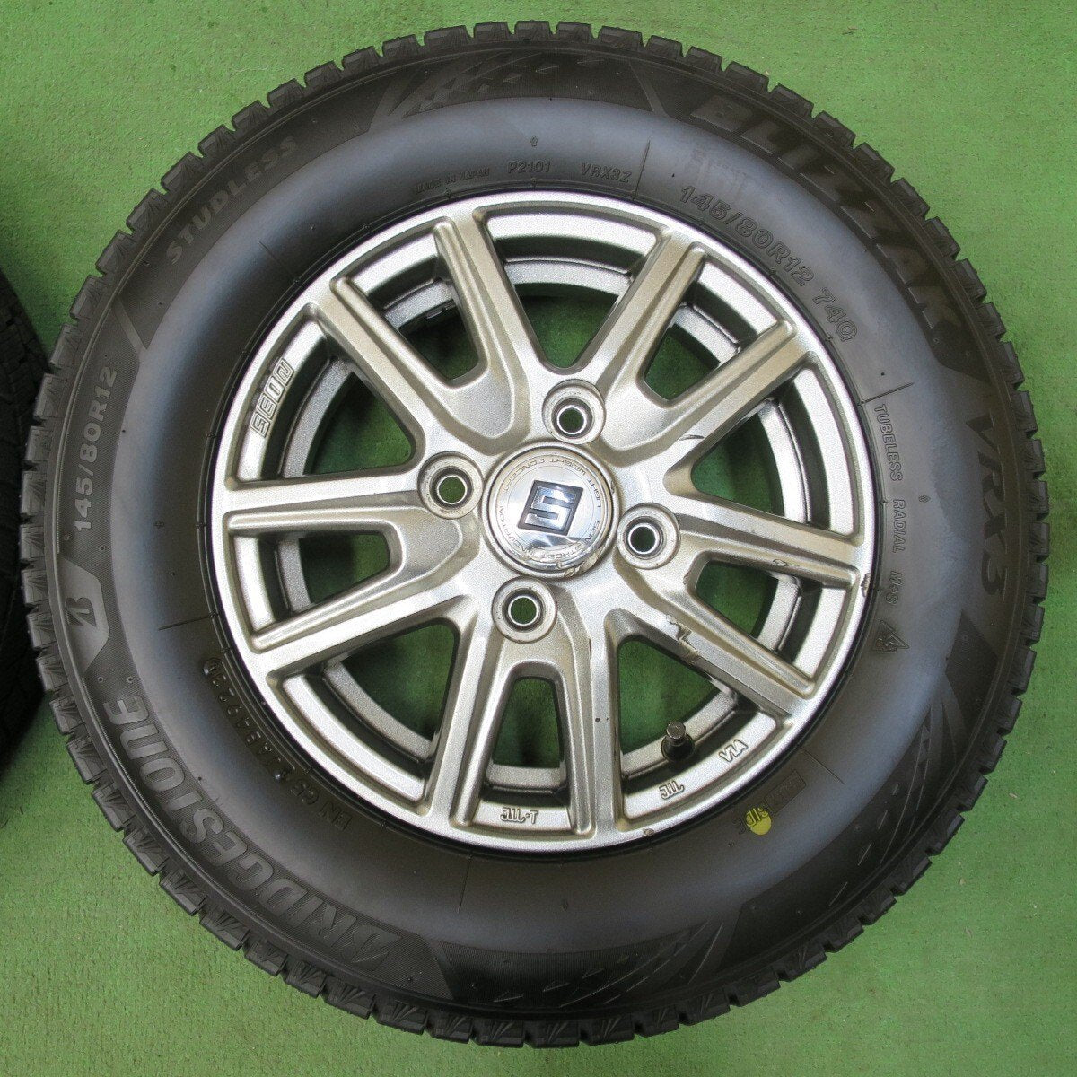 バリ溝!23年!ほぼ10分★スタッドレス 145/80R12 ブリヂストン ブリザック VRX3 SEIN ザイン 12インチ PCD100/4H★5013111イス