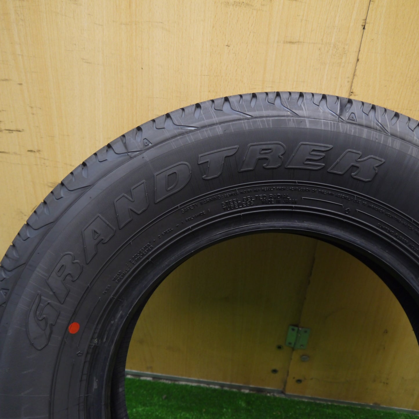 新車外し!23年!1本★195/80R15 ダンロップ AT20 グラントレック 15インチ タイヤ ジムニー シエラ ハイエース 等★5070808Hノタ
