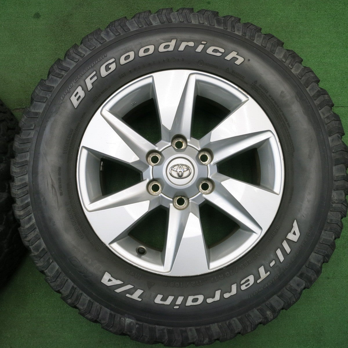 バリ溝!キレイ!8.5分★トヨタ 150系 ランクル プラド 純正 265/70R17 112/109R BFグッドリッチ All-Terrain T/A KO ホワイトレター 17インチ PCD139.7/6H★5051301NJノ