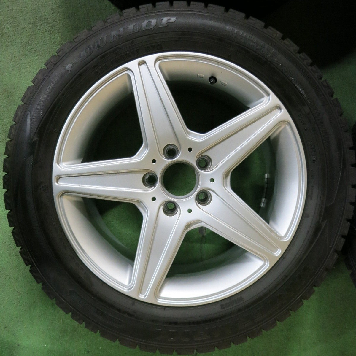 バリ溝!キレイ!9.5分★ベンツ 等 AGA TARGA 225/55R17 スタッドレス ダンロップ ウインターマックス WM02 17インチ PCD112/5H★4121108SYス
