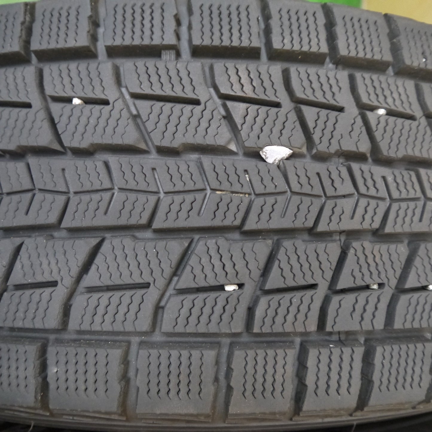 バリ溝!23年!キレイ!9.5分★ポルシェ マカン 等 EUROTECH MP-LINE 235/60R18 スタッドレス ダンロップ ウインターマックス SJ8+ ユーロテック PCD112/5H★5082203Hス