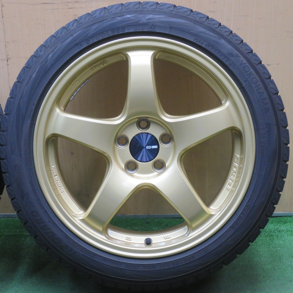 バリ溝!22年!キレイ!9分★ENKEI PF05 86 BRZ 等 205/50R17 スタッドレス ヨコハマ アイスガード iG70 エンケイ 17インチ PCD100/5H★5092901NJス