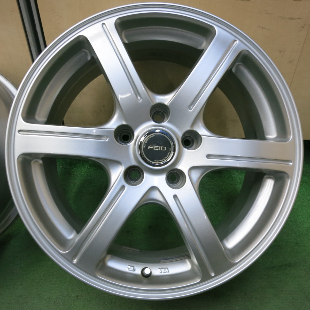 キレイ★FEID ブリヂストン製 17インチ ホイール 17×7J PCD114.3/5H★5051305SYホ