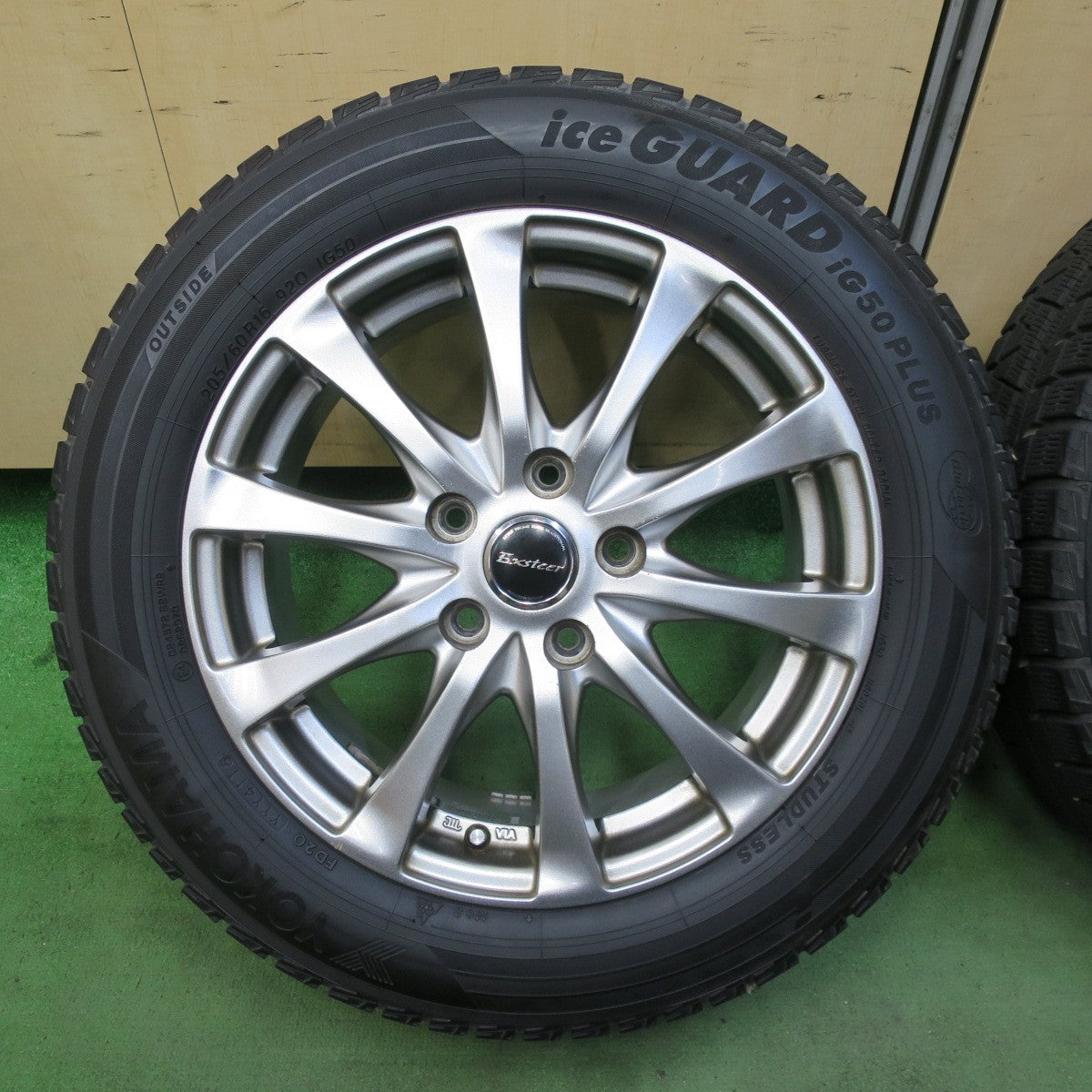 バリ溝!キレイ!9分★スタッドレス 205/60R16 ヨコハマ アイスガード iG50 プラス Exsteer エクスター 16インチ PCD114.3/5H★5092505TTス