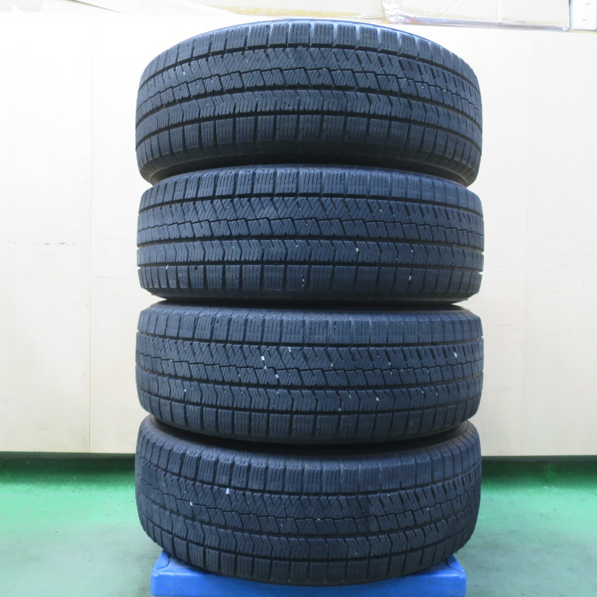 4本価格◎スタッドレス 195/65R15 ブリヂストン ブリザック XG02 ravrion selzer ラブリオン 15インチ PCD114.3/5H◎6101202イス
