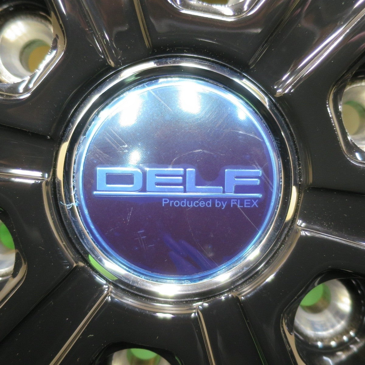 未使用!24年★ハイエース 等 195/80R15 107/105L スタッドレス グッドイヤー アイスナビ カーゴ DELF FLEX 15インチ PCD139.7/6H★5022415イス