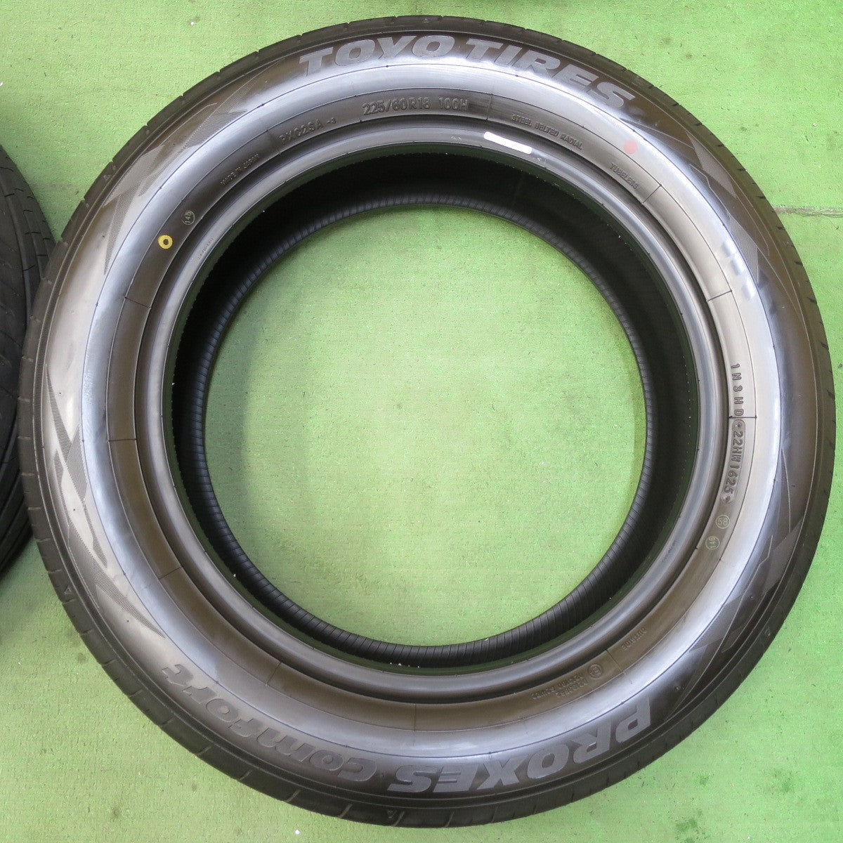 新車外し!25年★225/60R18 トーヨー プロクセス Comfort コンフォート 18インチ タイヤ 40系 アルファード ハリアー RAV4 等★5063008イノタ