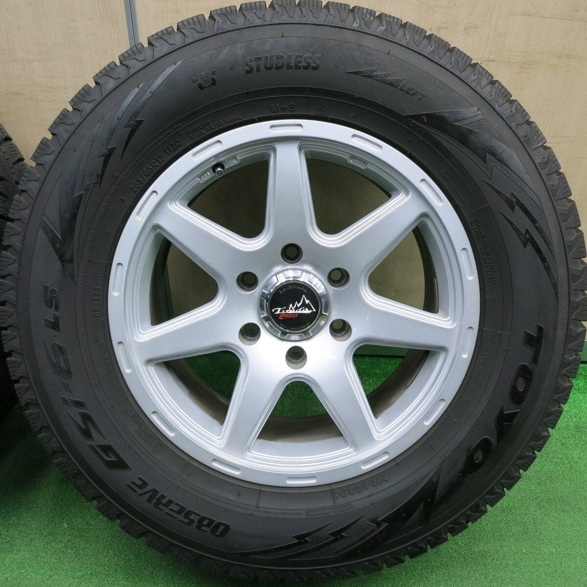 バリ溝!21年!キレイ!9.5分★スタッドレス 265/65R17 トーヨー オブザーブ GSi-6 LS Tirado CROSS La-Strada 阿部商会 PCD139.7/6H★4123107HAス