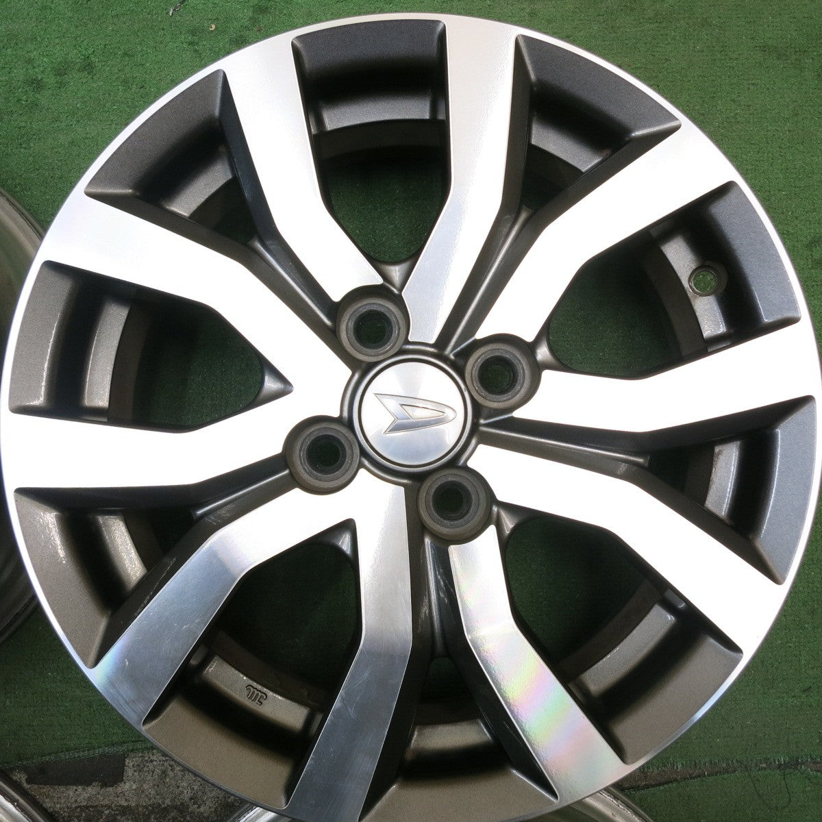 キレイ★ダイハツ トール 純正 ホイール 15インチ 15×5J タンク ルーミー 等 PCD100/4H★5081510HAホ