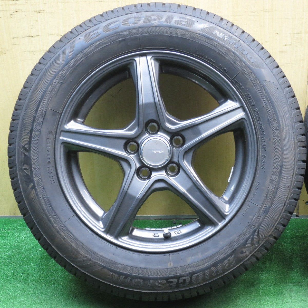 バリ溝!21年!キレイ!9.5分★プリウス 等 195/65R15 ブリヂストン エコピア NH100 TOPRUN トップラン 15インチ PCD100/5H★5060304NJノ