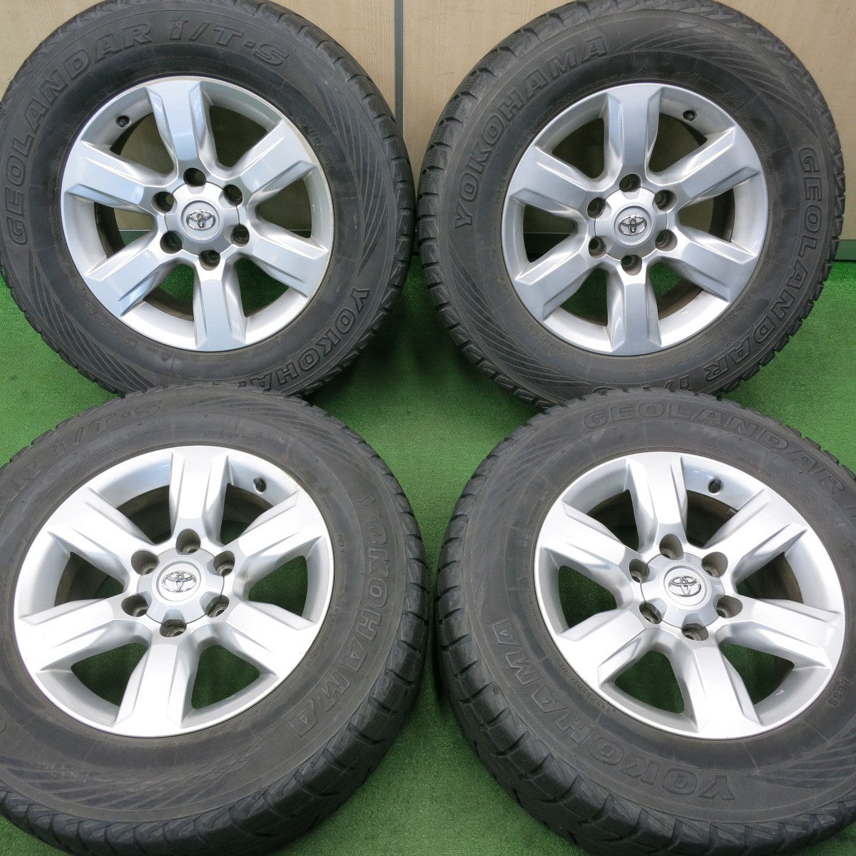 バリ山 2022年製 ヨコハマ スタッドレス 265/65R17 150系プラド アイスガード SUV G075 新品 スタッドレス 150 プラド