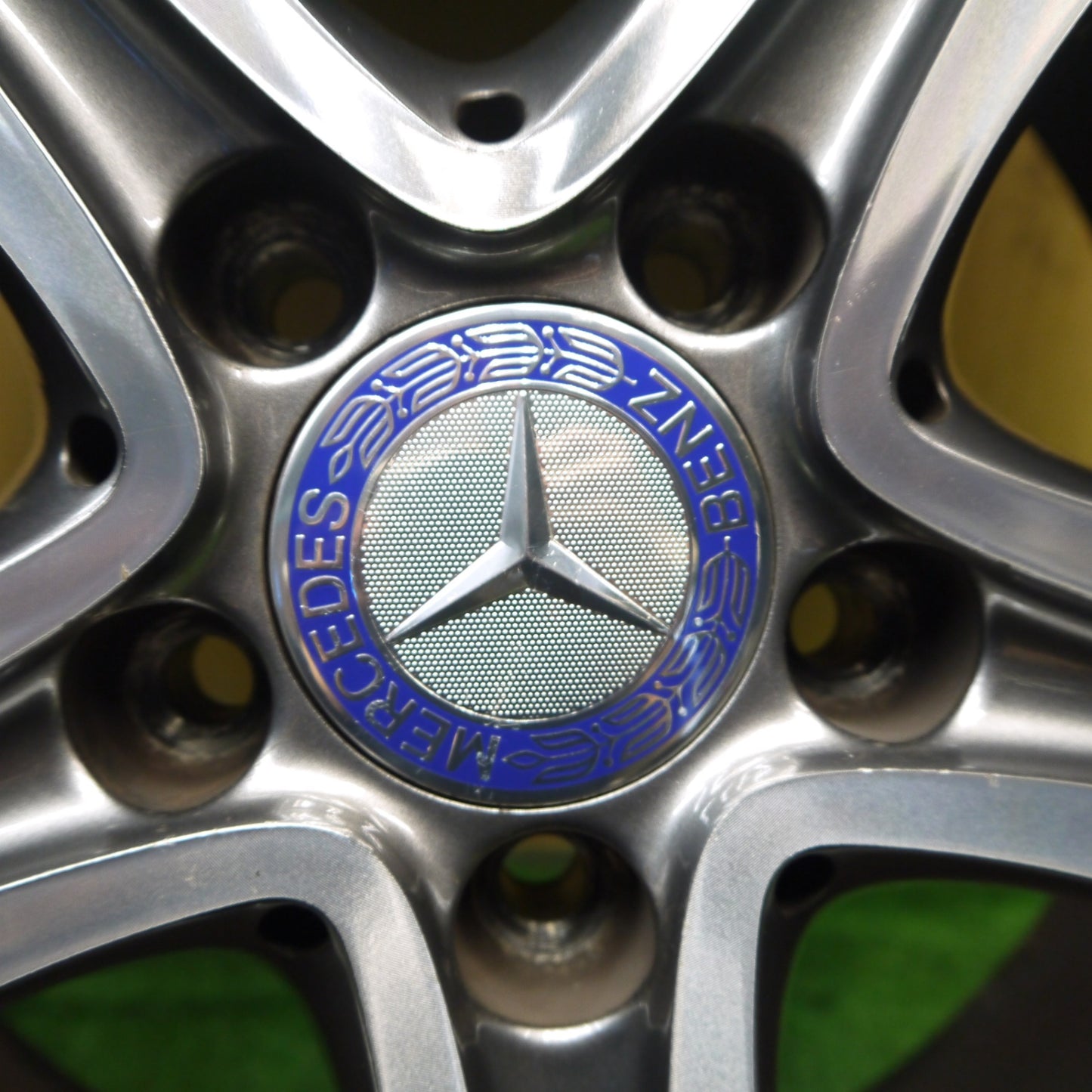 バリ溝!22年!8.5分★ベンツ W213 Eクラス 純正 225/55R17 ピレリ P8 FS PREMIUM 17インチ PCD112/5H★5072805Hノ