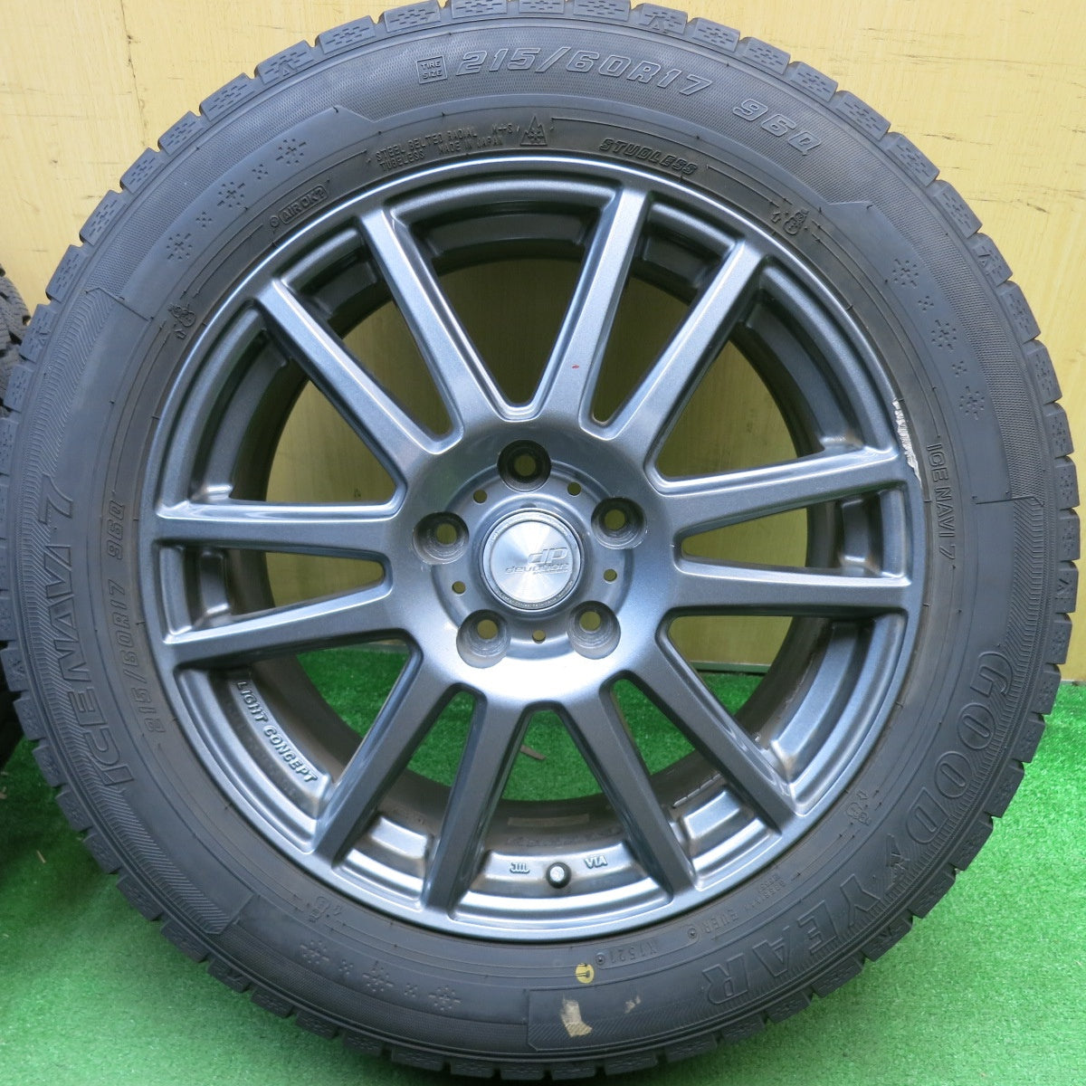 バリ溝!21年!キレイ!9分★スタッドレス 215/60R17 グッドイヤー アイスナビ7 dP devotion dPデボーション 17インチ PCD114.3/5H★5042002TNス