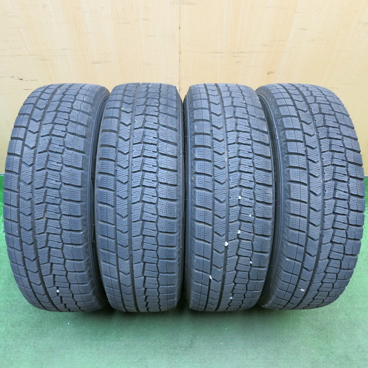 ほぼ未使用!24年!キレイ★スタッドレス 195/65R16 ダンロップ ウインターマックス WM02 ravrion RS01 ラブリオン 16インチ PCD100/4H★6031503HAス