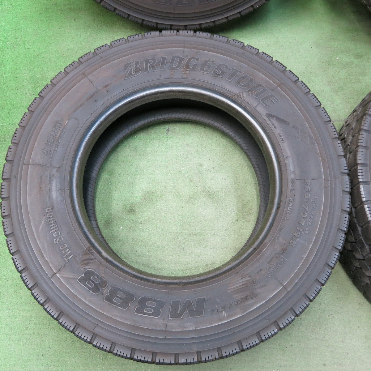 バリ溝!24年!9.5分★トラック タイヤ 265/70R19.5 140/138J ブリヂストン M888 ミックス オールシーズン 19.5インチ★5100701ナスタ