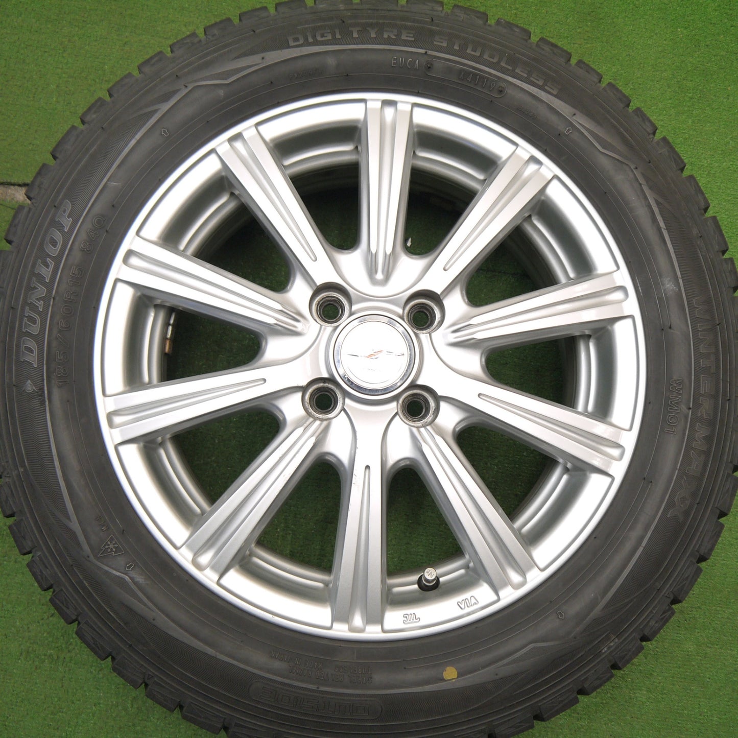 バリ溝!9分★スタッドレス 185/60R15 ダンロップ ウインターマックス WM01 JOKER ジョーカー 15インチ PCD100/4H★5042102Hス