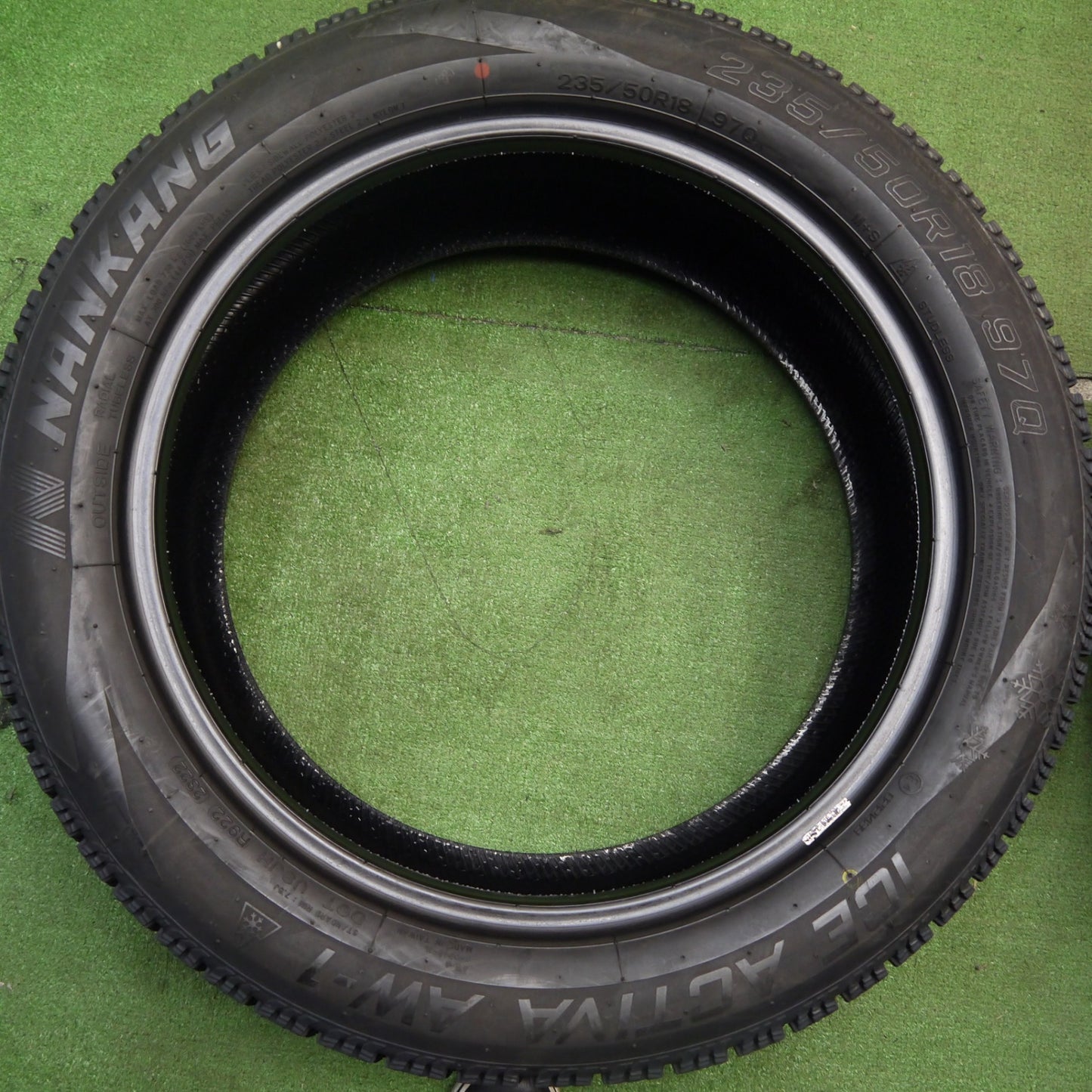 バリ溝!22年!ほぼ10分★スタッドレス 235/50R18 ナンカン アイスアクティバ AW-1 タイヤ 18インチ アルファード ヴェルファイア 等★5040407Hスタ