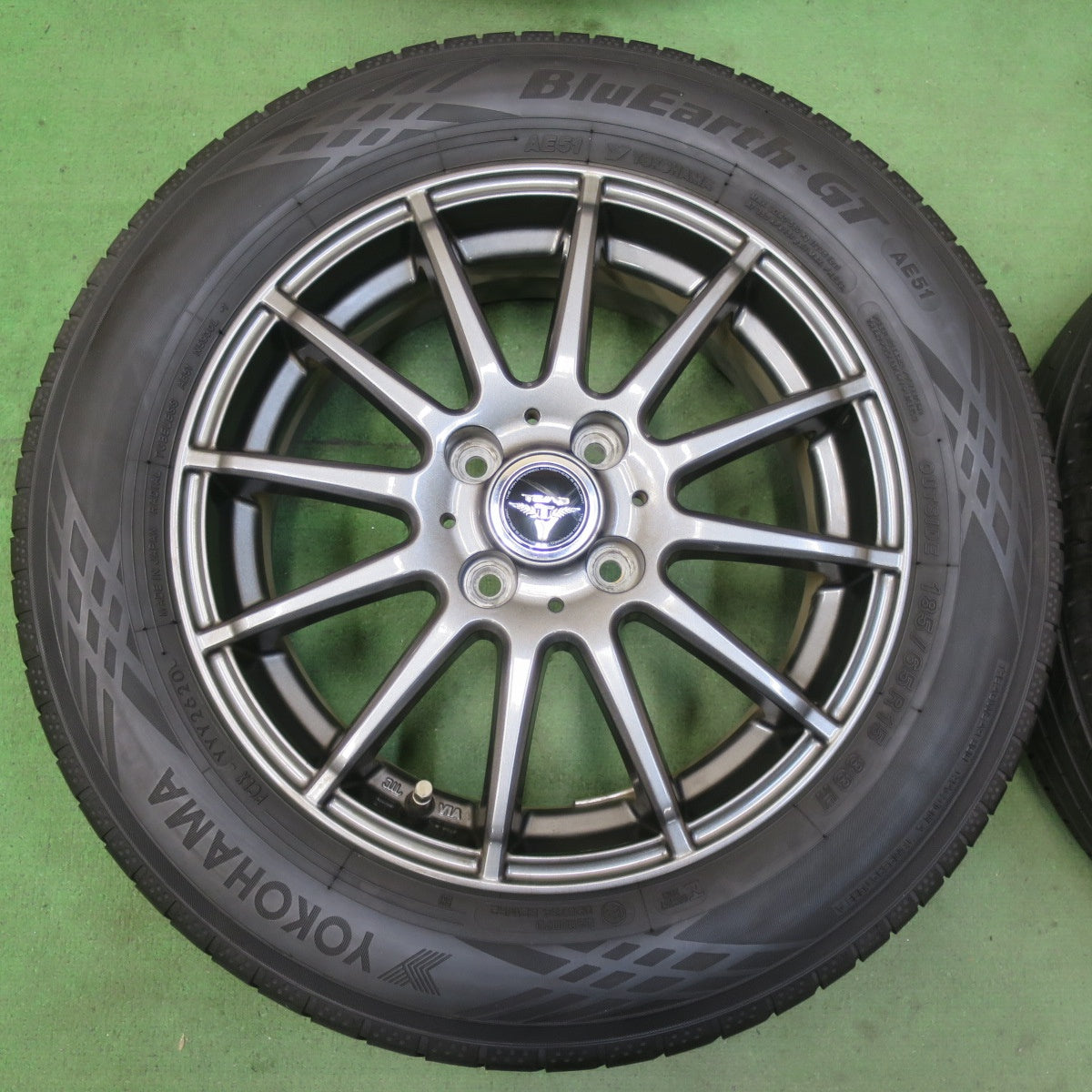 バリ溝!キレイ!9分★185/65R15 ヨコハマ BluEarth-GT AE51 TEAD テッド ブルーアース 15インチ PCD100/4H★5100206イノ