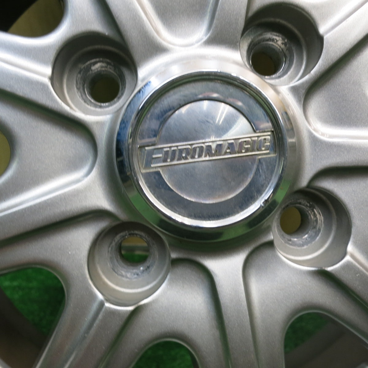 バリ溝!22年!キレイ!9.5分★スタッドレス 145/80R13 ブリヂストン ブリザック VRX2 EUROMAGIC ユーロマジック 13インチ PCD100/4H★5062707AKス