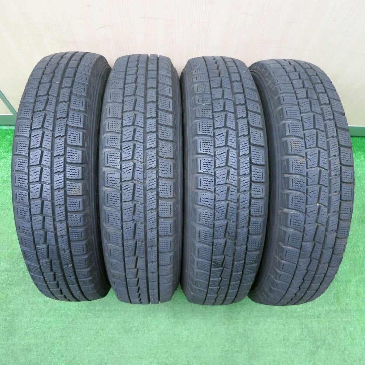 4本価格★スタッドレス 145/80R13 ダンロップ ウインターマックス WM01 Fang ファング 13インチ PCD100/4H★5010302NJス