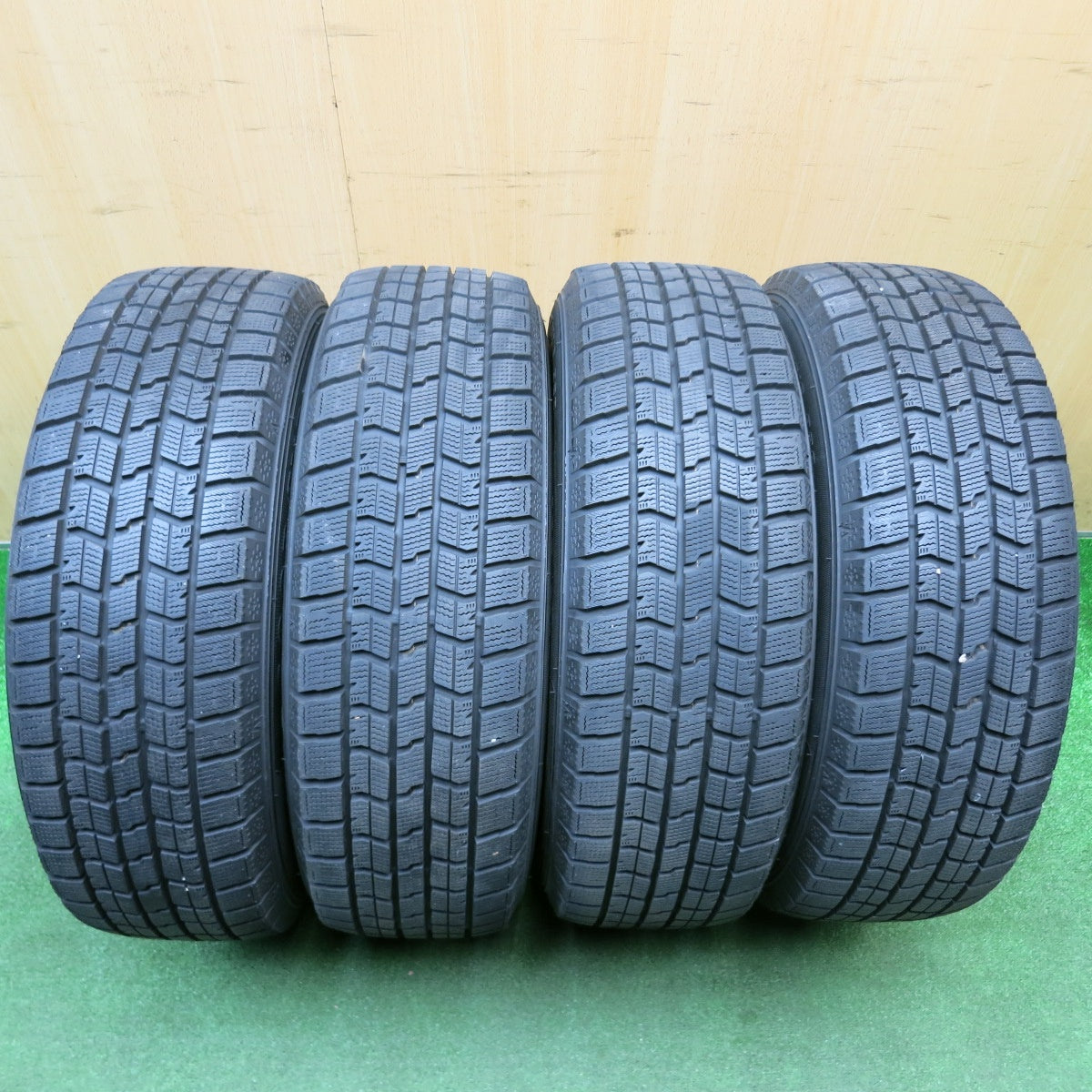 バリ溝!21年!キレイ!9.5分★スタッドレス 195/65R16 グッドイヤー アイスナビ7 ravrion RS01 ラブリオン 16インチ PCD100/4H★5121316HAス