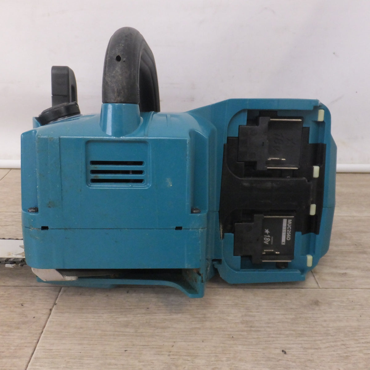 ★マキタ makita 250mm 充電式チェンソー MUC256DGF 36V 本体のみ★