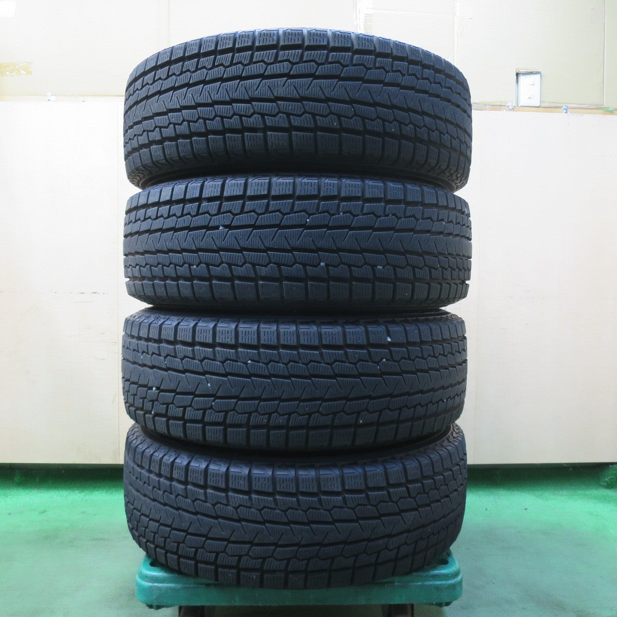 バリ溝!21年!キレイ!9.5分★スタッドレス 225/65R17 ヨコハマ アイスガード G075 BALMINUM TR10 バルミナ 17インチ PCD114.3/5H★5120208イス