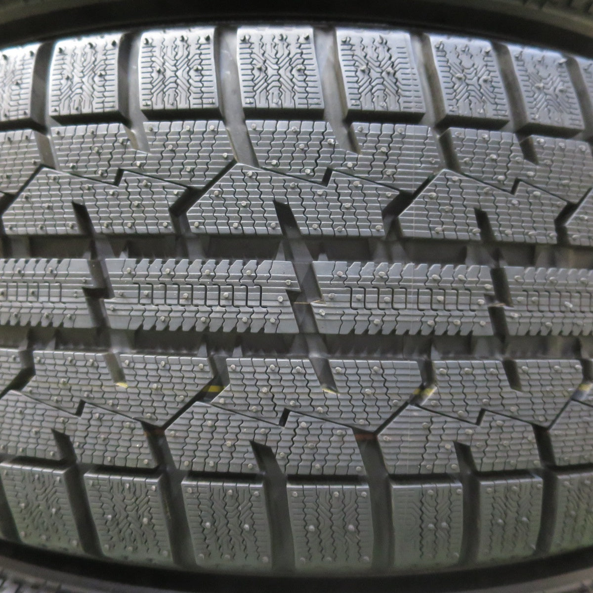ほぼ未使用!23年!キレイ★86 BRZ 等 205/55R16 スタッドレス トーヨー オブザーブ ガリット GIZ VELVA CHARGE ヴェルヴァ チャージ 16インチ PCD100/5H★5090907イス