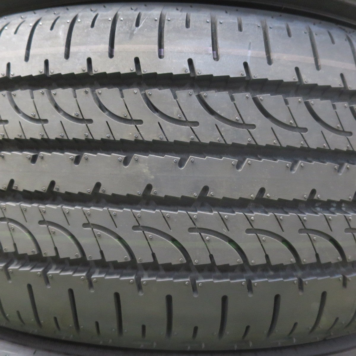 新車外し!25年★225/55R18 ヨコハマ ジオランダー SUV G055 G055E デリカ D:5 シャモニー エクストレイル アウトランダー 等★5061810イノタ