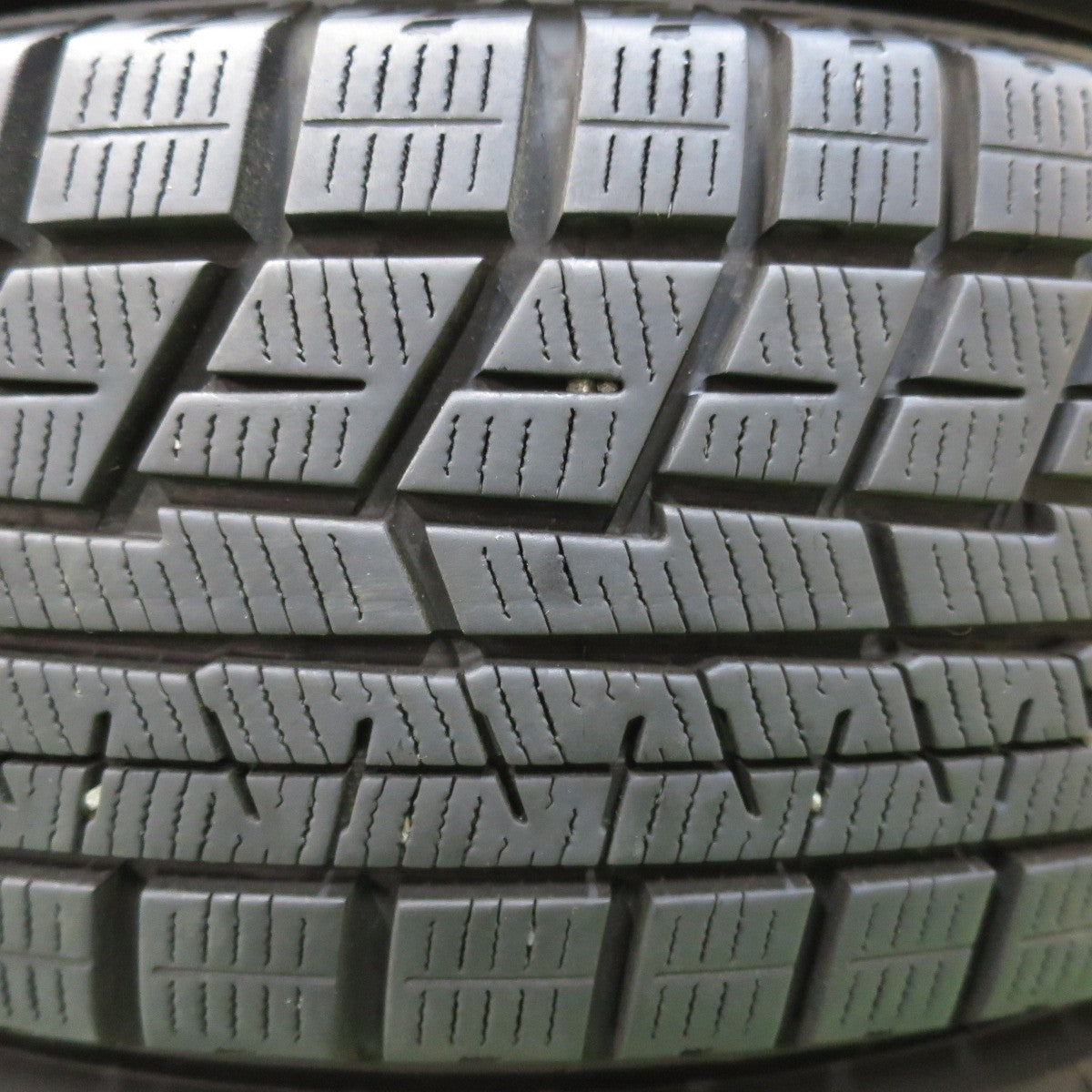 バリ溝!21年!9.5分★スタッドレス 175/70R14 ヨコハマ アイスガード iG60 STRANGER ストレンジャー 14インチ PCD100/4H★5021106イス