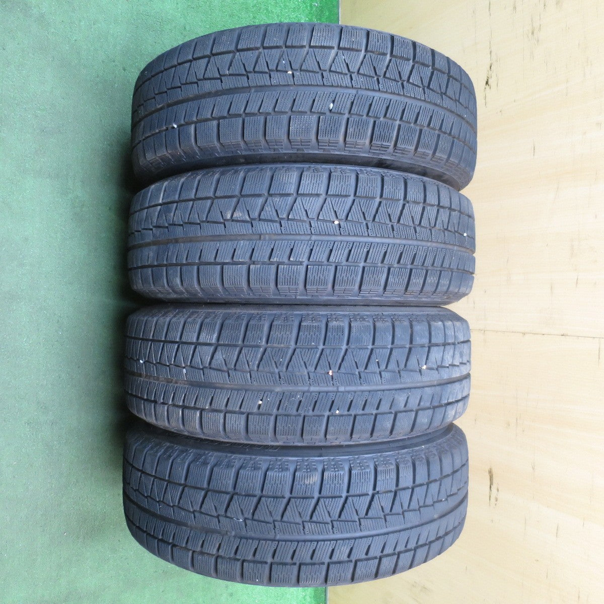 バリ溝!23年!9.5分★スタッドレス 205/65R15 ブリヂストン アイスパートナー2 FEID ZART/G6 BALMINUM 15インチ PCD114.3/5H★5073001NJス