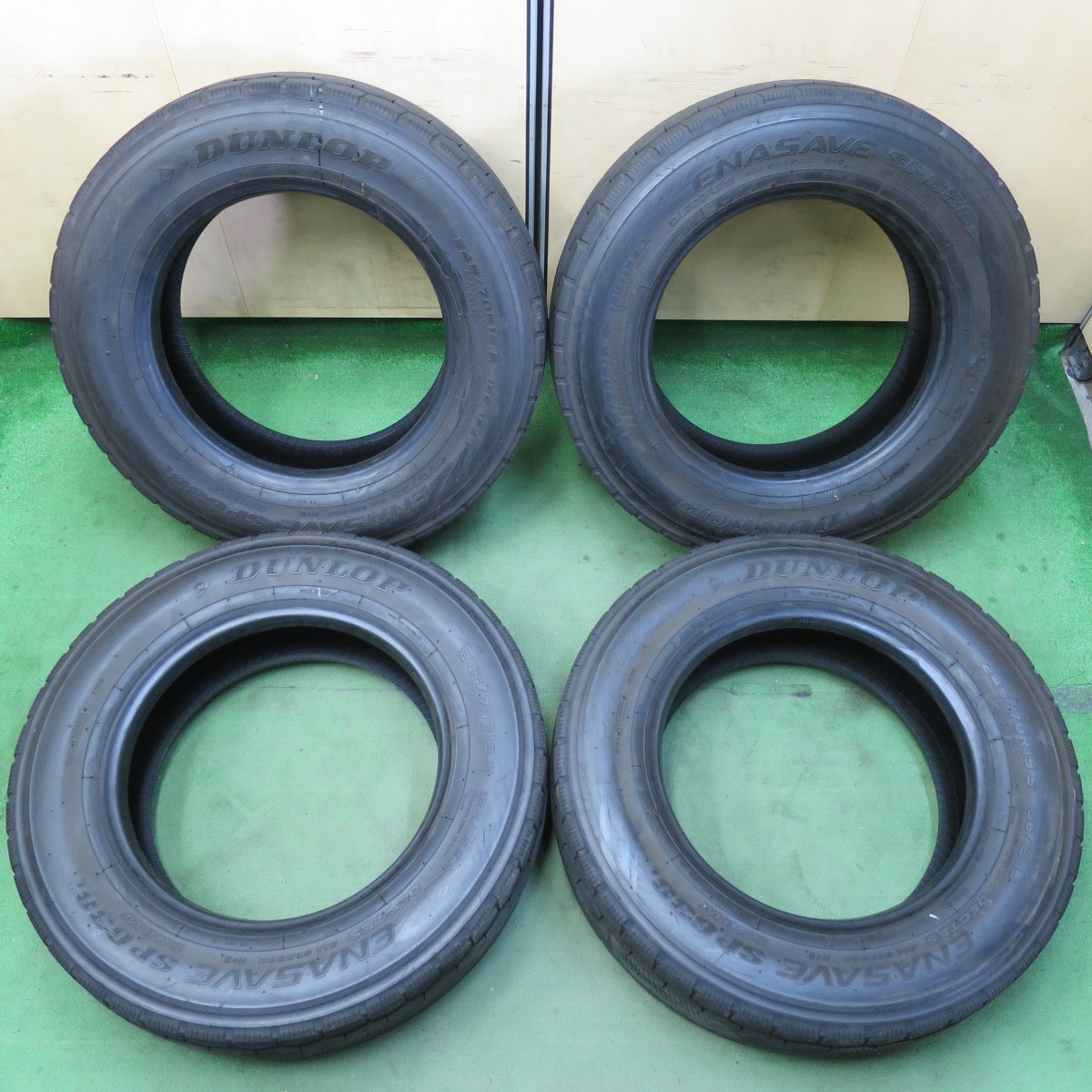 新車外し!25年!ほぼ未使用★トラック タイヤ 245/70R19.5 136/134J ダンロップ エナセーブ SP638L DECTES デクテス オールシーズン 19.5インチ★5052609イスタ