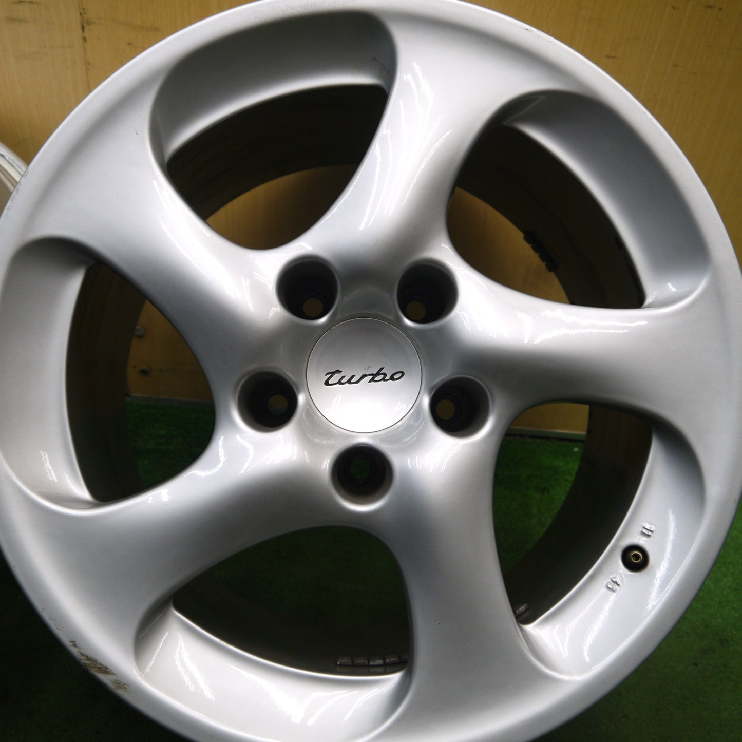4本価格★ポルシェ 911 996 カレラ 4S 純正 ホイール 18インチ 18×8J 18×11J PCD130/5H★5081202Hホ