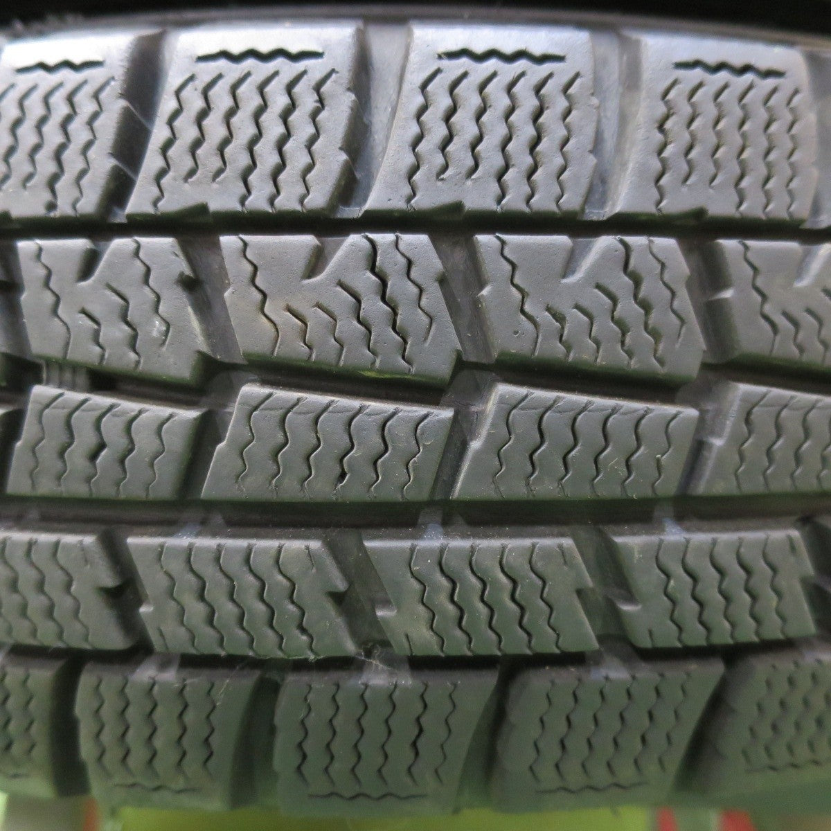 4本価格★スタッドレス 145/80R13 ダンロップ ウインターマックス WM01 WAREN ヴァーレン 13インチ PCD100/4H★5013116イス