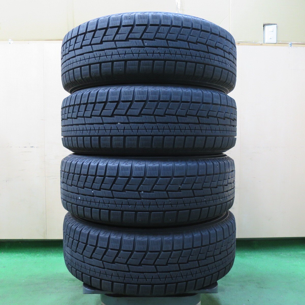 バリ溝!22年!9.5分★スタッドレス 215/60R17 ヨコハマ アイスガード iG60 社外 アルミ 17インチ PCD 100 114.3/5H マルチ★5010806イス
