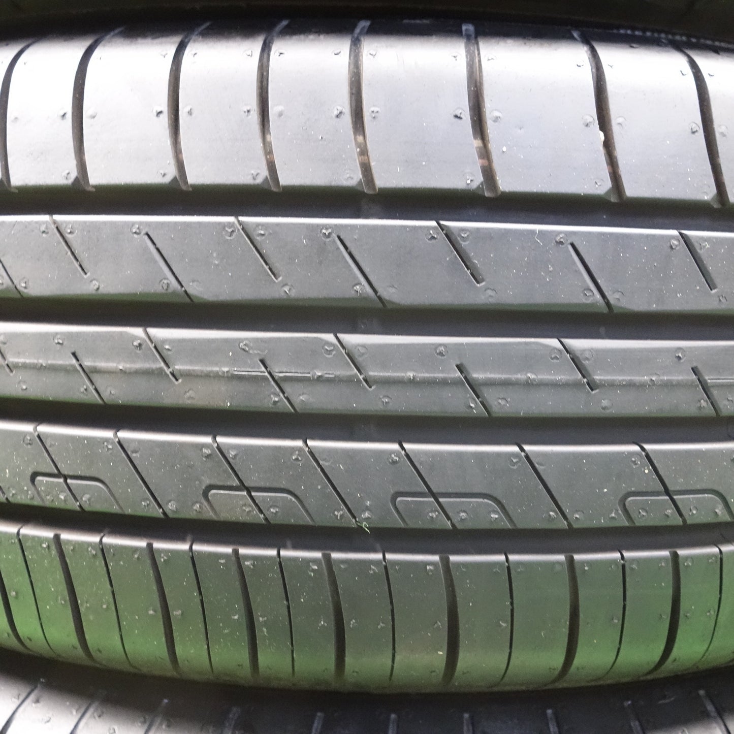 新車外し!23年★215/60R17 グッドイヤー EFFICIENTGRIP PERFORMANCE タイヤ 17インチ C-HR アルファード ヴェルファイア 等★5121505KTノタ