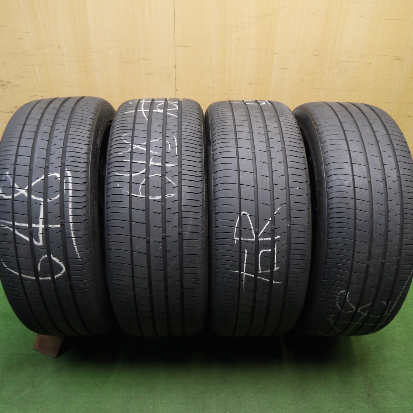 バリ溝!23年!キレイ!9.5分★Kranze Vorteil 245/40R20 ダンロップ VEURO VE304 クレンツェ ヴォルテイル 20インチ PCD114.3/5H★5070205Hノ