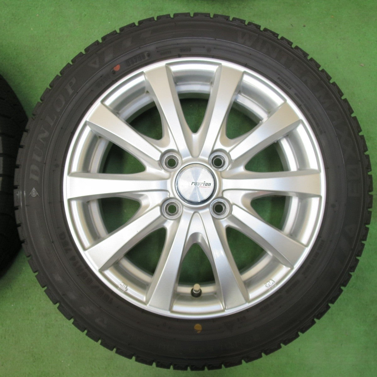 バリ溝!9分★スタッドレス 155/65R14 ダンロップ ウインターマックス 03 ravrion RS01 ラブリオン 14インチ PCD100/4H★5010801イス
