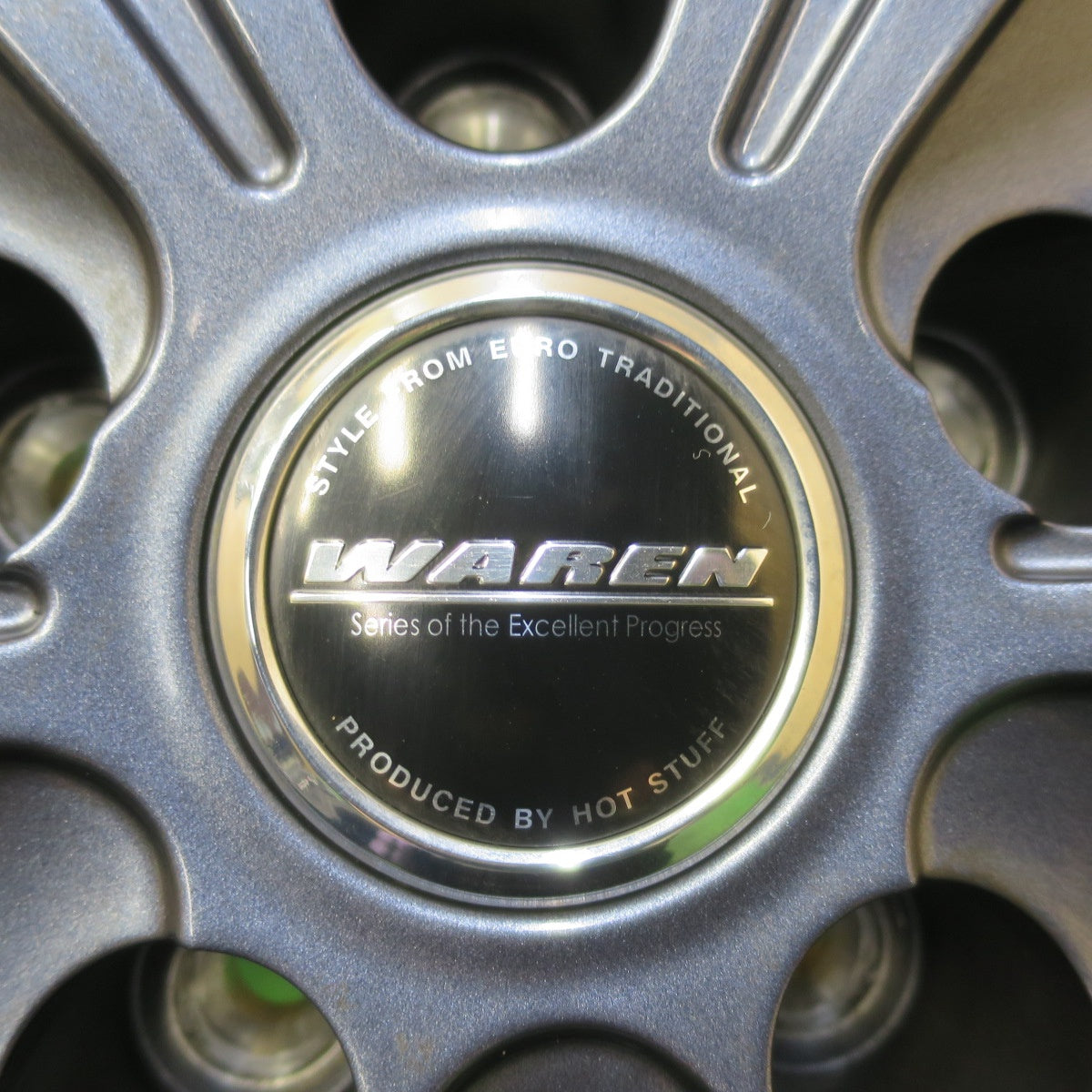 バリ溝!23年!キレイ!ほぼ10分★スタッドレス 205/60R16 グッドイヤー アイスナビ7 WAREN ヴァーレン 16インチ PCD114.3/5H★5072410イス