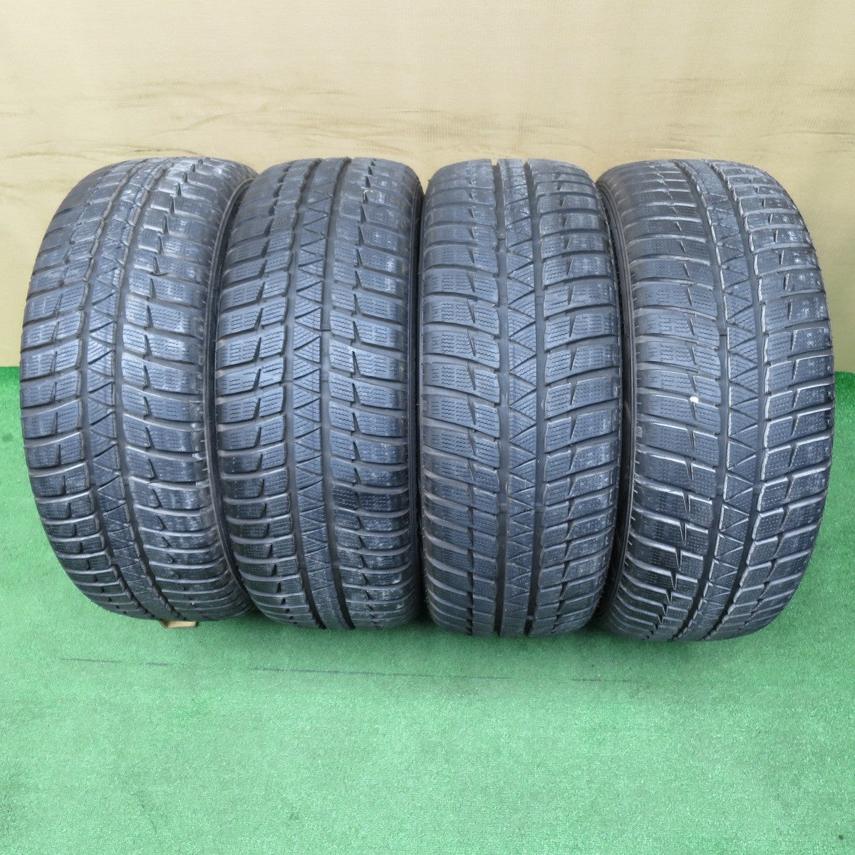 ほぼ未使用★ベンツ 等 EURO FORSCH 225/50R17 スタッドレス ファルケン HS449 EUROWINTER ユーロフォルシュ 17インチ PCD112/5H★6040303NKス