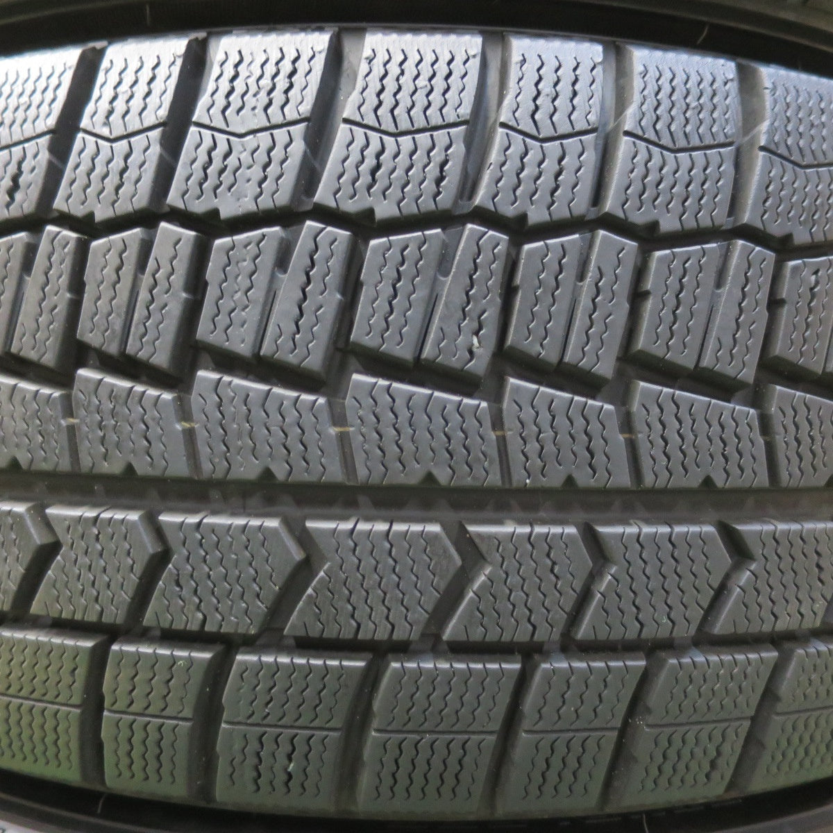 バリ溝!22年!9.5分★スバル レガシィ 純正 225/45R18 スタッドレス ダンロップ ウインターマックス WM02 18インチ PCD100/5H★5093002イス
