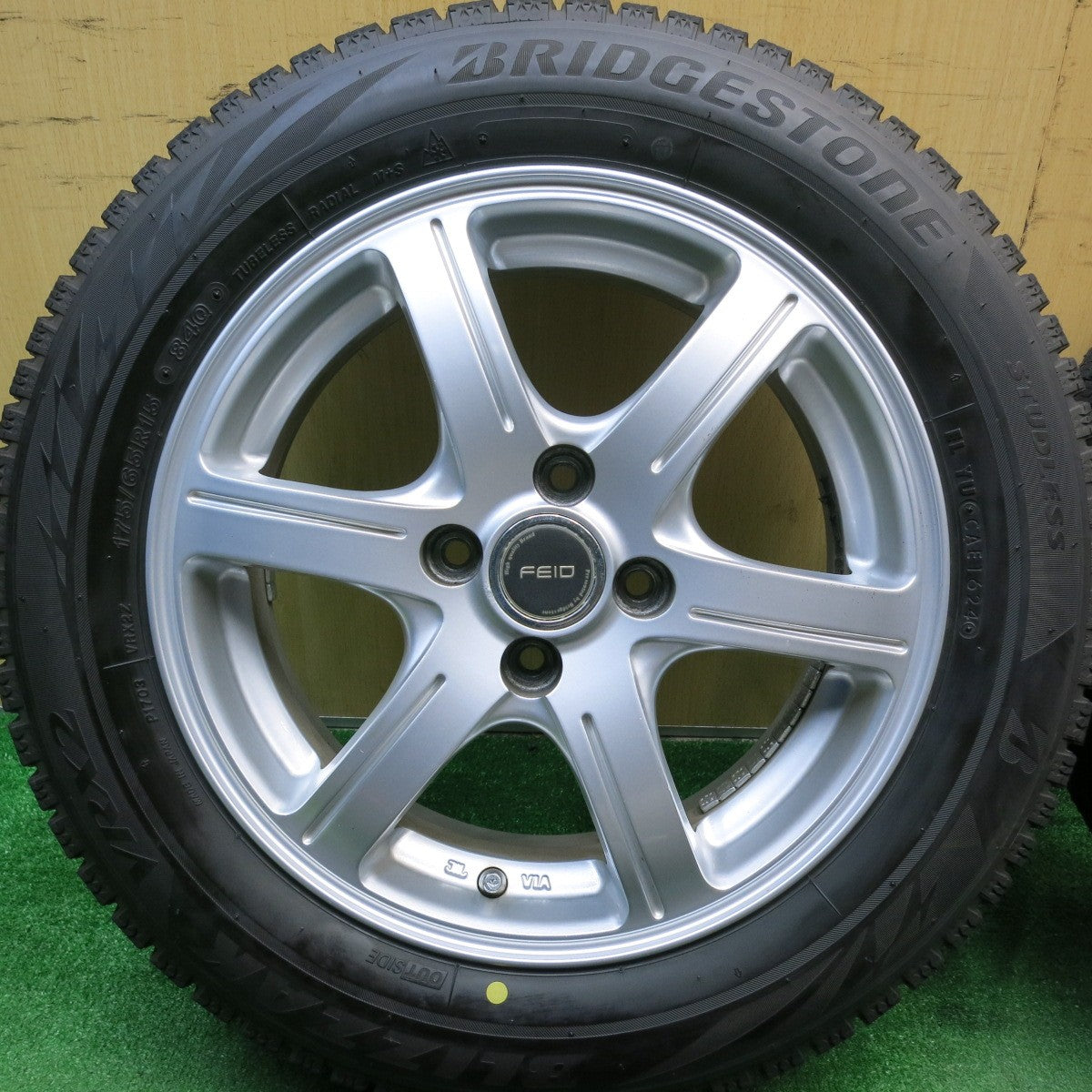 バリ溝!24年!9.5分★スタッドレス 175/65R15 ブリヂストン ブリザック VRX2 FEID 15インチ PCD100/4H★5050508HAス